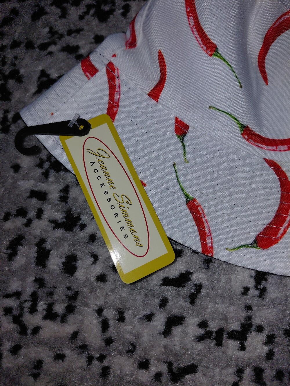 Jeanne Simmons Chili Pepper Bucket Hat White Red Cotton Short Brim NWT CC - Picture 4 of 9